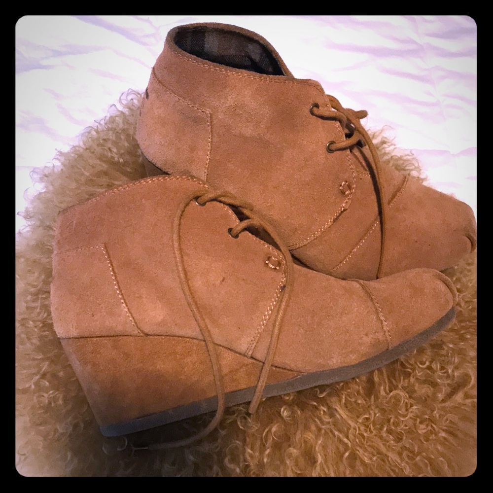 Lace up booties